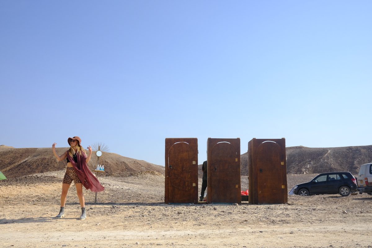 MOONTRIBE - Desert art